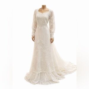 COUTURE Vintage 1970s Wedding Dress Gown Train Romantic Elopement 👰‍♀️SEND OFFER